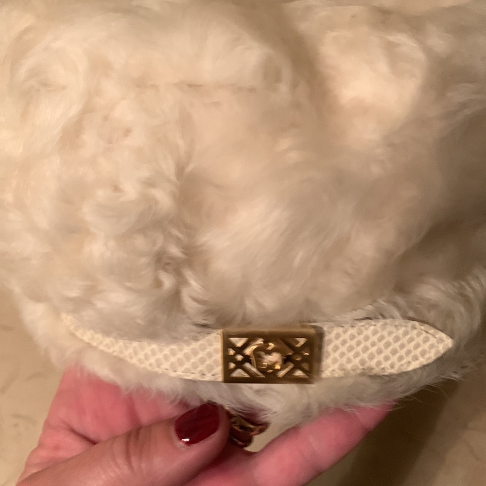 ERIC JAVITS PERSIAN CAP IN OFF WHITE ITALIAN LAMB FUR WITH LOGO BUCKLE PACKABLE - Picture 8 of 15